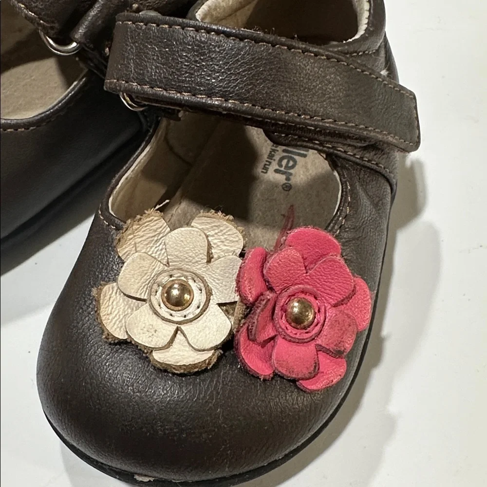 See Kai Run Isabel Mary Jane Brown Floral Velcro Strap Dress Shoes Kids‎ Size 4